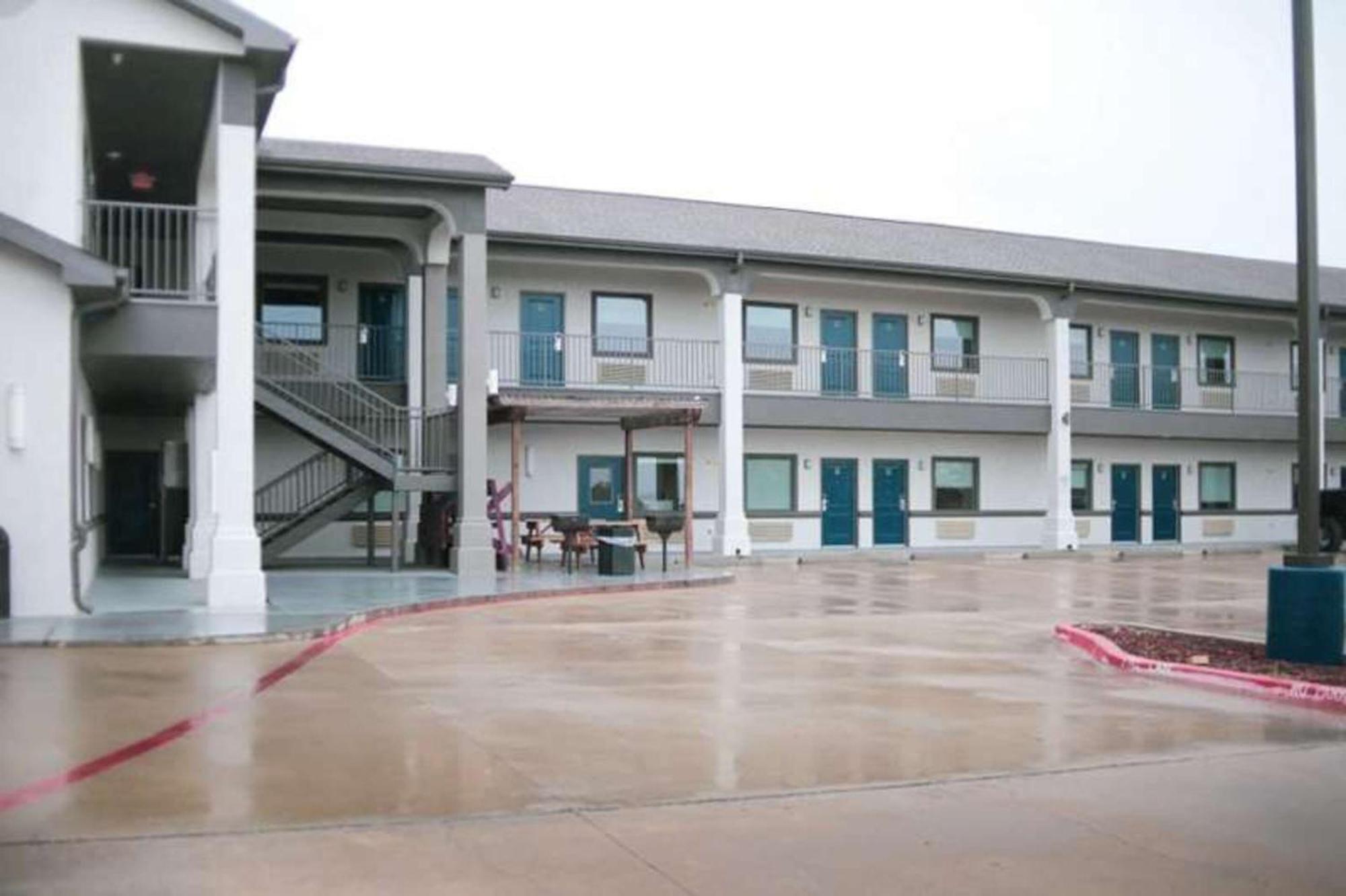 Studio 6 Gonzales Tx Exterior photo